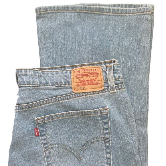 Vintage Levis 519 Wide Flared Leg Denim Jeans Hippie Coastal Feminine Size 17 - Picture 2 of 5